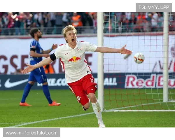 莱比锡红牛竞技场启用新音响系统，赛前播放球迷创作歌曲